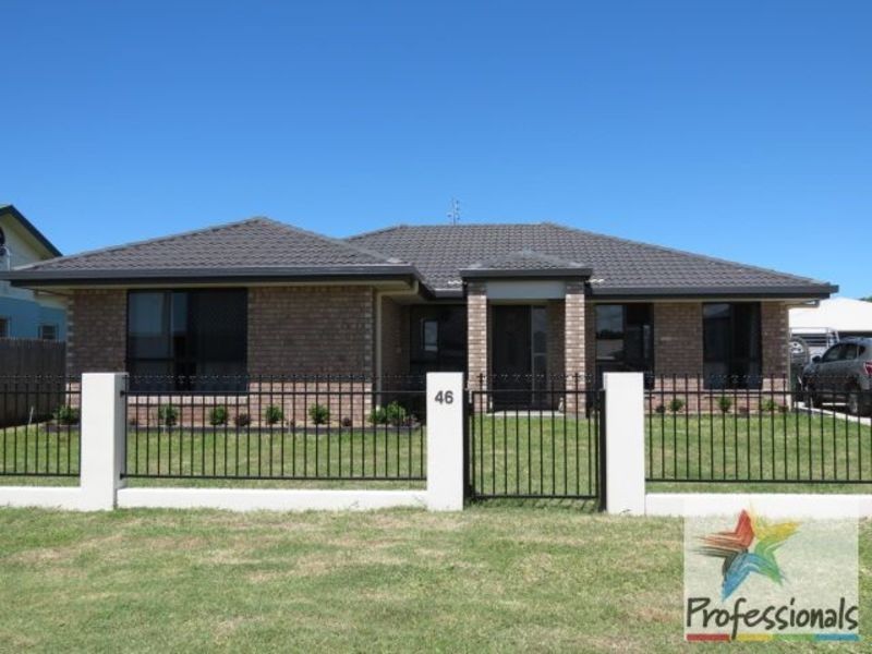 46  Emmerson Drive, Bowen QLD 4805