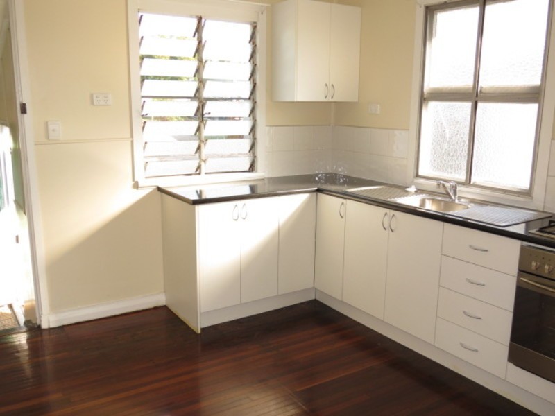 9 Reynolds Street, Bowen QLD 4805