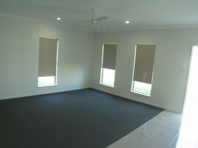 1 Fifth Close, Bowen QLD 4805
