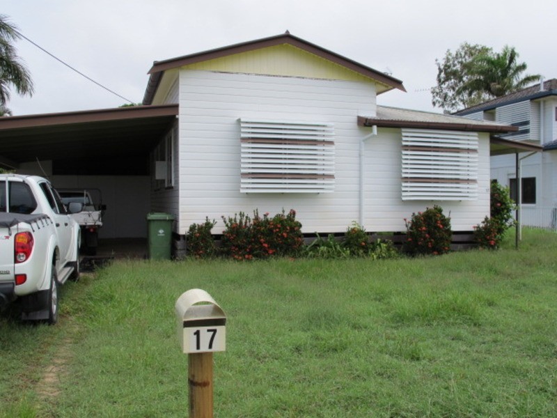 17 Gilbert Street, Bowen QLD 4805