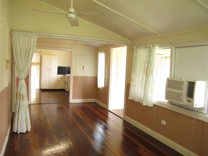 17 Gilbert Street, Bowen QLD 4805