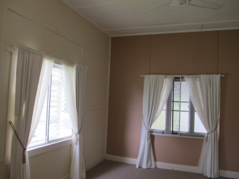 17 Gilbert Street, Bowen QLD 4805