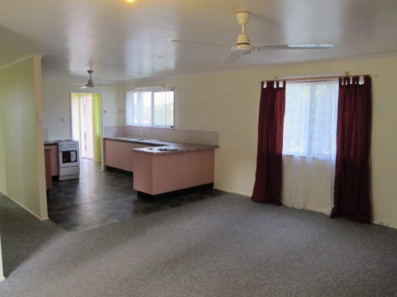 4 Lotus Lane, Bowen QLD 4805