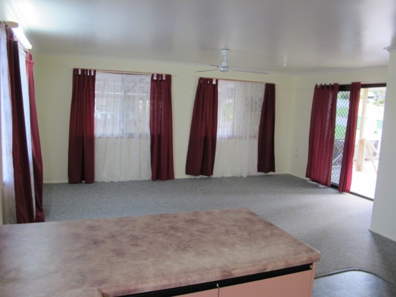 4 Lotus Lane, Bowen QLD 4805