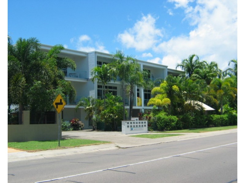 2/89 Horseshoe Bay Road, Bowen QLD 4805