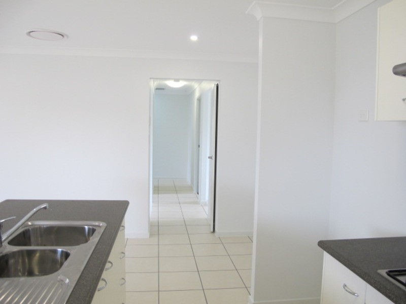 1/42 Stuart Tooth Drive, Bowen QLD 4805