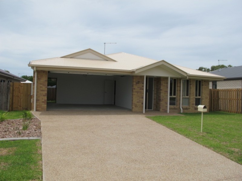 2/42 Stuart Tooth Drive, Bowen QLD 4805