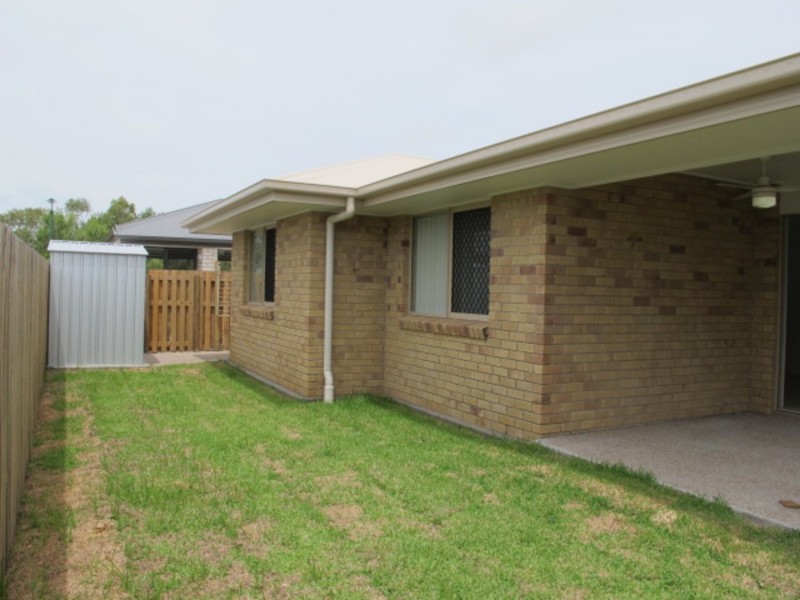 2/42 Stuart Tooth Drive, Bowen QLD 4805