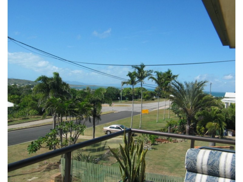 27 Mitchell Street, Bowen QLD 4805