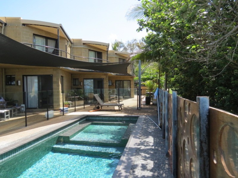 1 – 4/8 Pandanus Street, Bowen QLD 4805