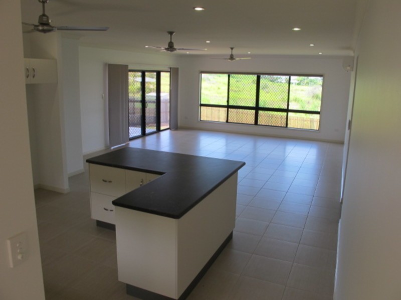 9 Yardley Court, Bowen QLD 4805