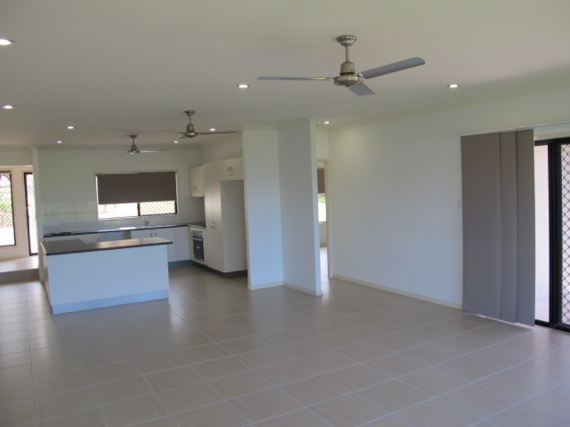 9 Yardley Court, Bowen QLD 4805