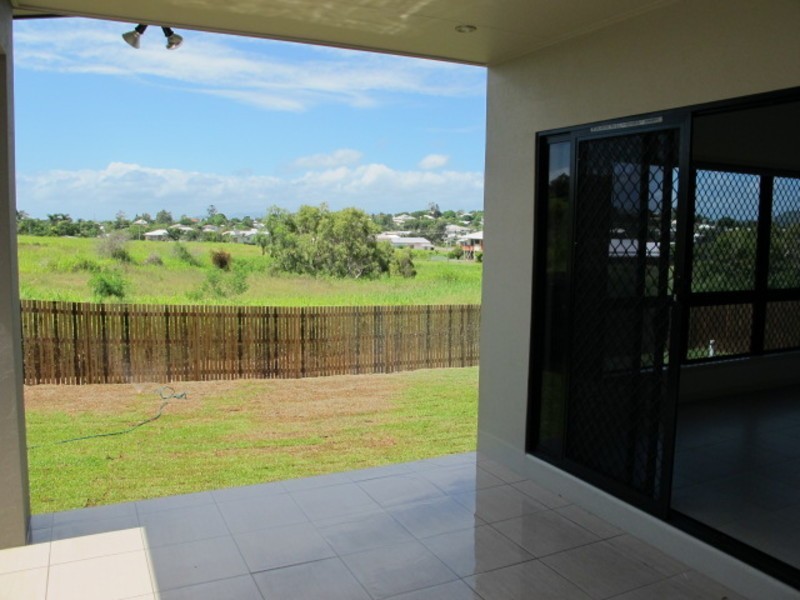 9 Yardley Court, Bowen QLD 4805