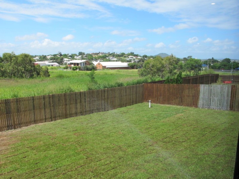 9 Yardley Court, Bowen QLD 4805