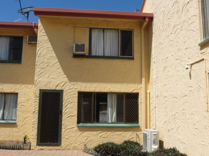 2/2a Powell Street, Bowen QLD 4805