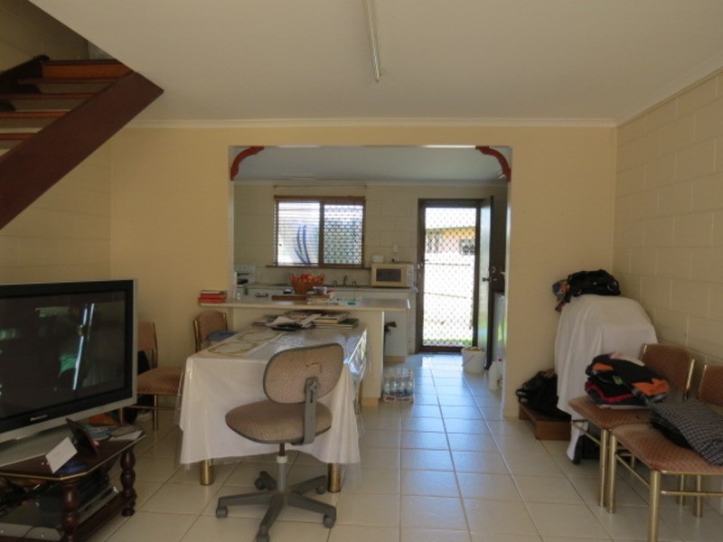 2/2a Powell Street, Bowen QLD 4805