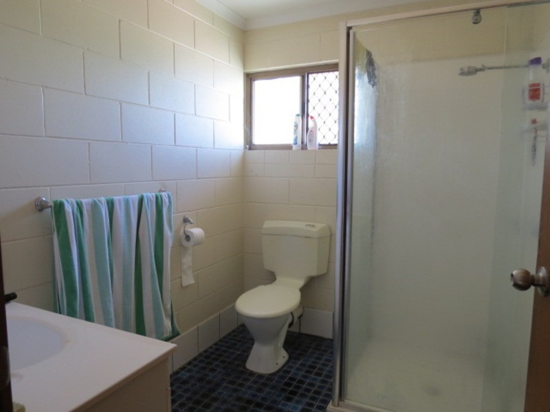 2/2a Powell Street, Bowen QLD 4805