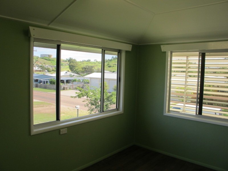 1 Leichhardt Lane, Bowen QLD 4805