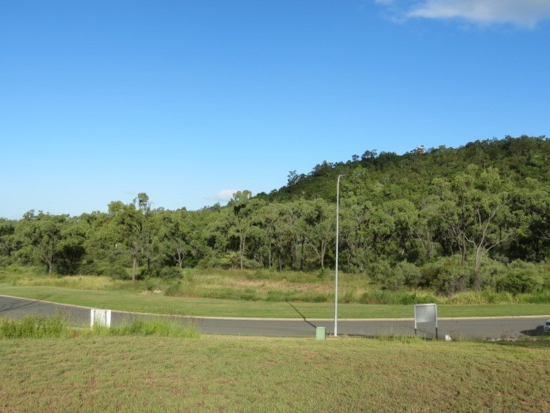 29 Links Road, Bowen QLD 4805