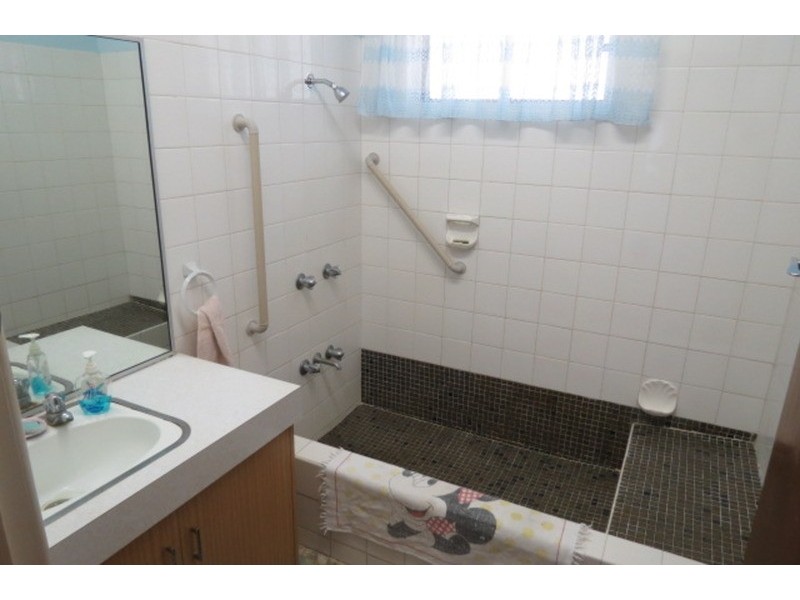 16 Denison Street, Bowen QLD 4805