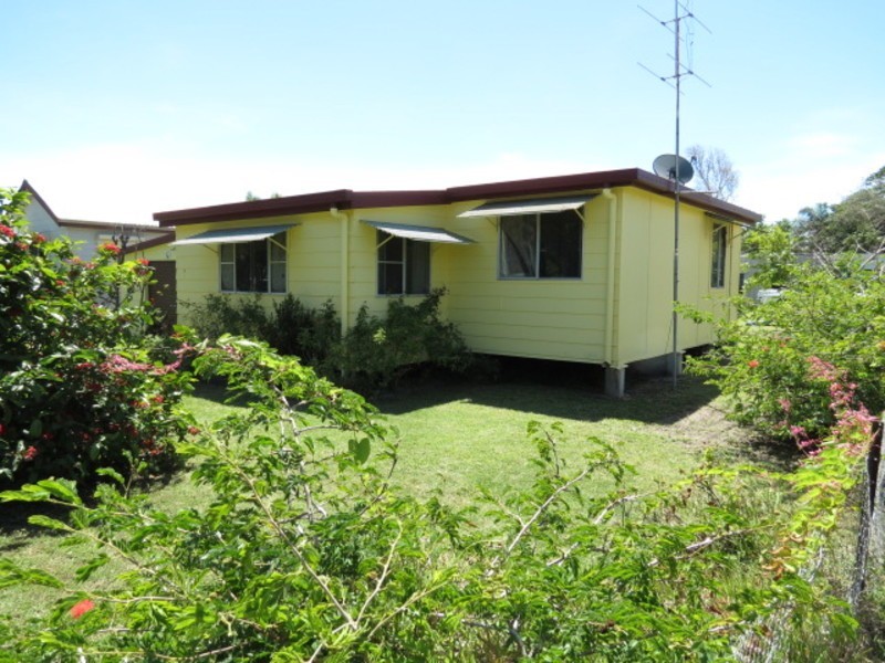 6 Canberra Street, Bowen QLD 4805
