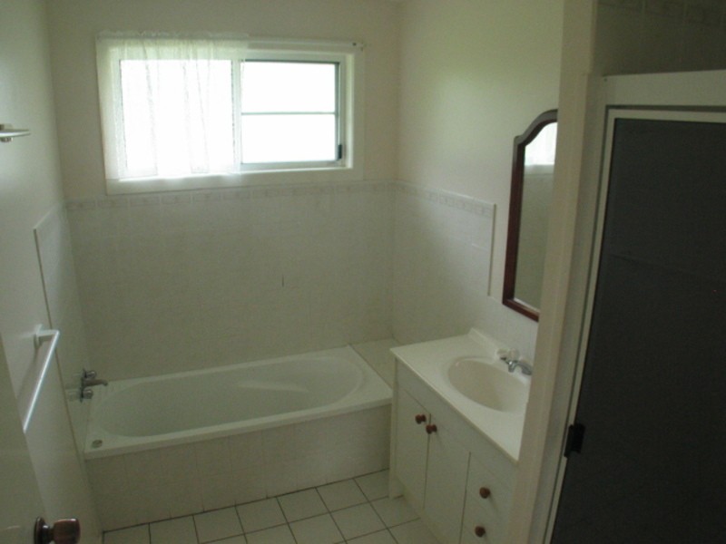 73 Horseshoe Bay Road, Bowen QLD 4805