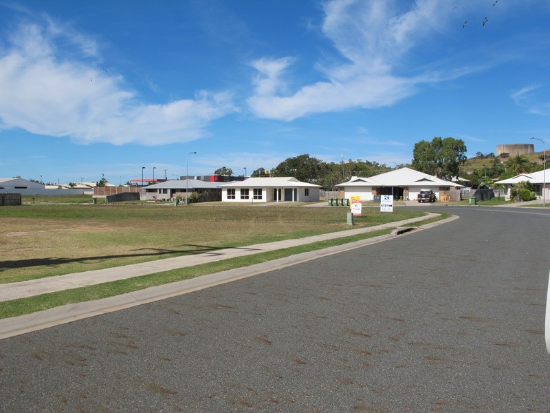 16  Hillview Place, Bowen QLD 4805