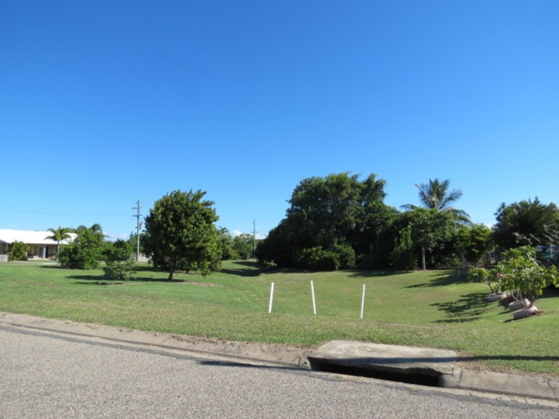 36  Gloucester Street, Bowen QLD 4805