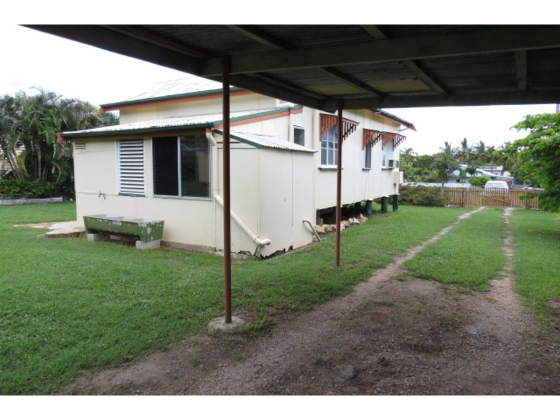 20 Brisbane Street, Bowen QLD 4805