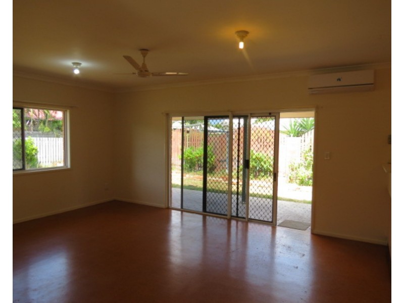 2/30 Sinclair Street, Bowen QLD 4805