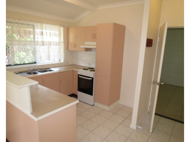 2/30 Sinclair Street, Bowen QLD 4805