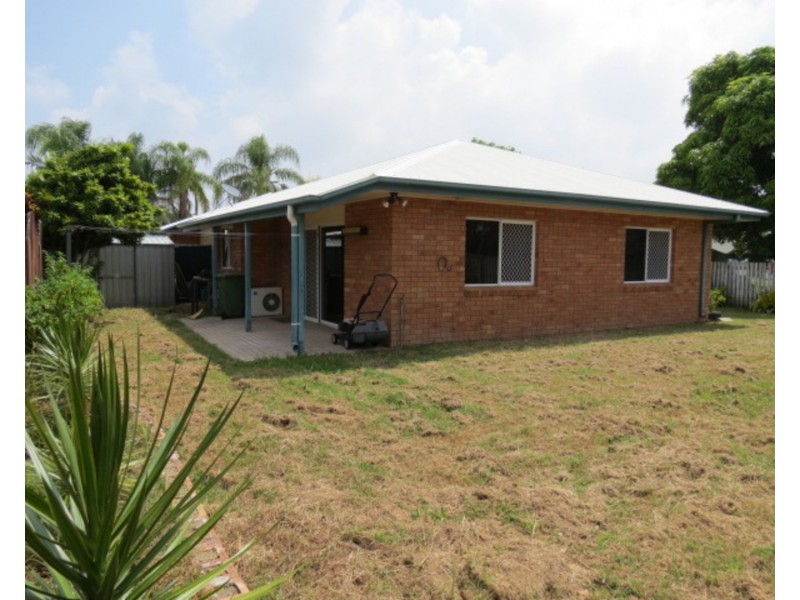 2/30 Sinclair Street, Bowen QLD 4805