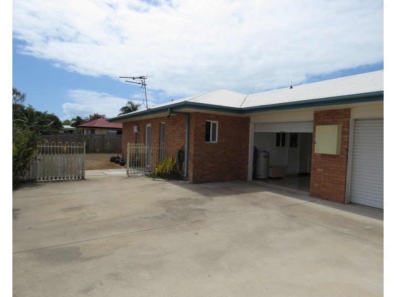 2/30 Sinclair Street, Bowen QLD 4805