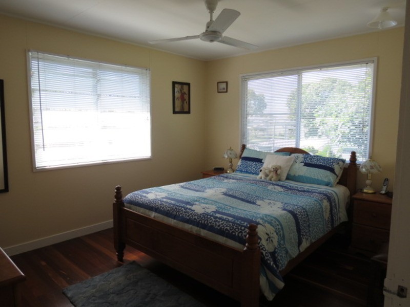 32  Thomas Street, Bowen QLD 4805