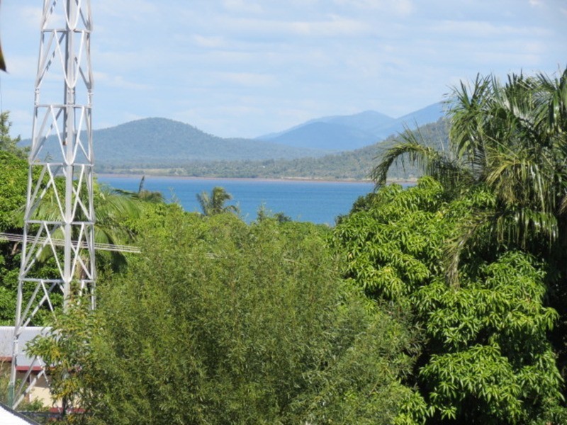 77 Livingstone Street, Bowen QLD 4805