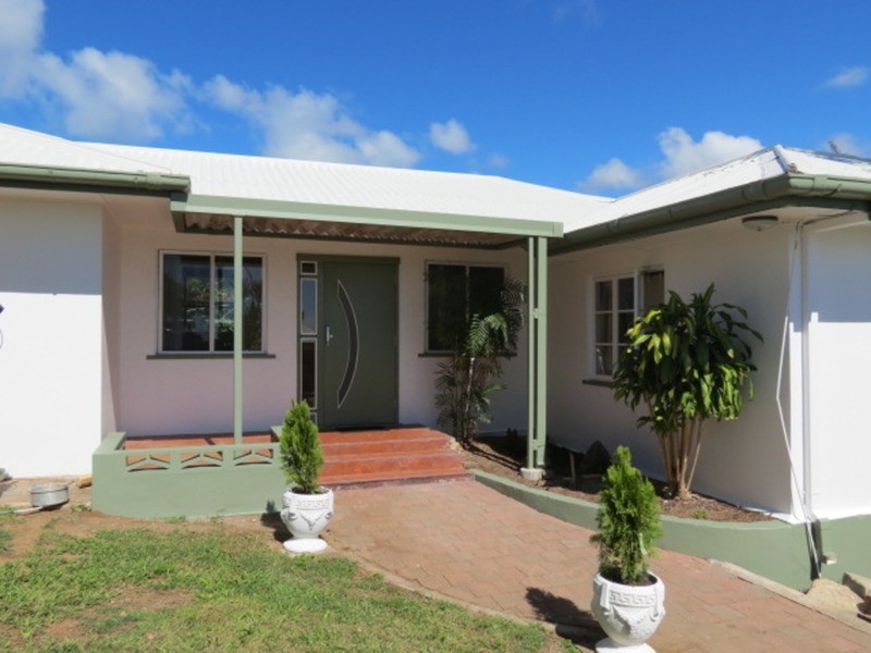 77 Livingstone Street, Bowen QLD 4805
