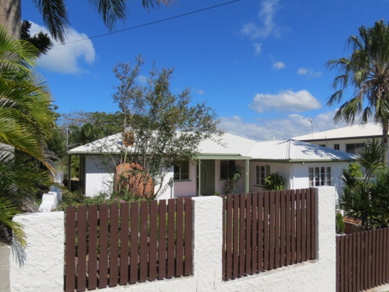 77 Livingstone Street, Bowen QLD 4805