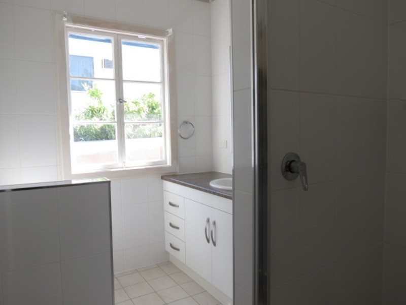 77 Livingstone Street, Bowen QLD 4805