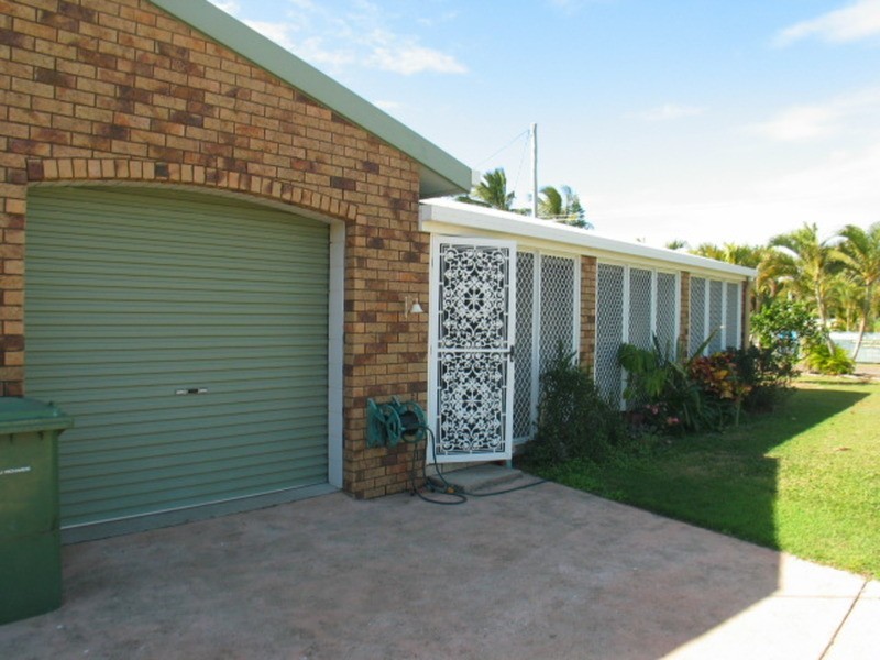 2 A Verna Street, Bowen QLD 4805