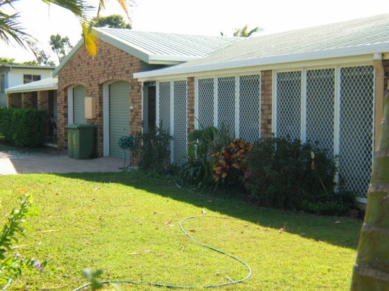2 A Verna Street, Bowen QLD 4805