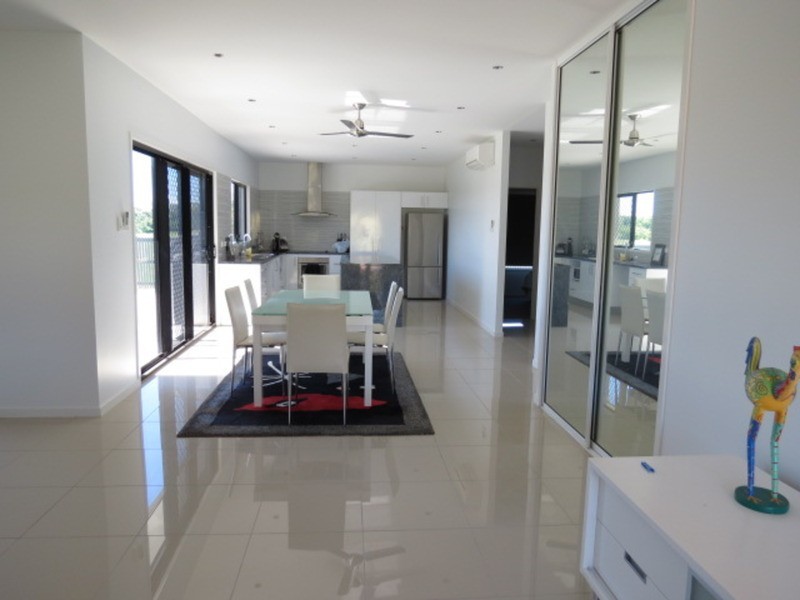 6 Silk  Road, Bowen QLD 4805