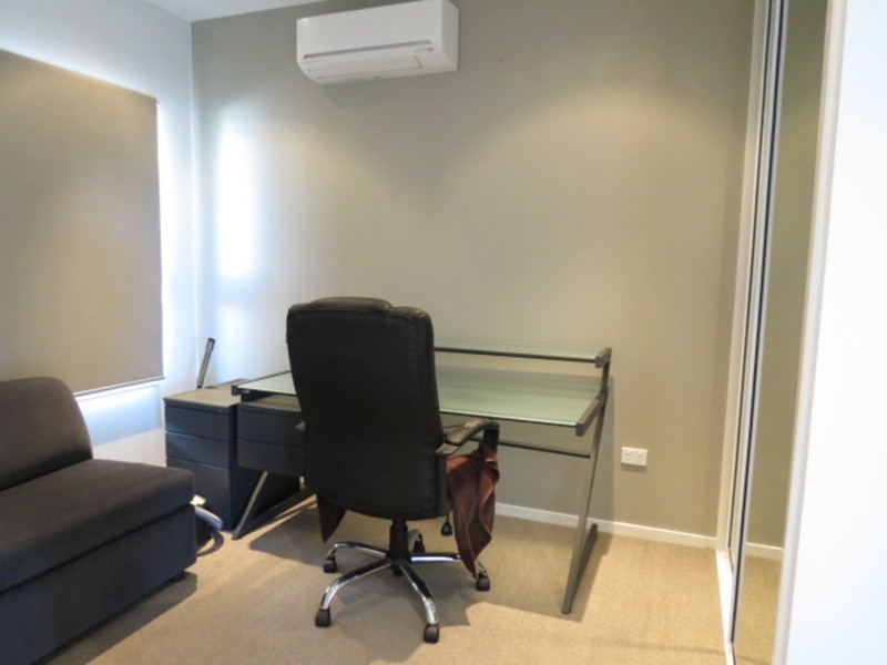 6 Silk  Road, Bowen QLD 4805