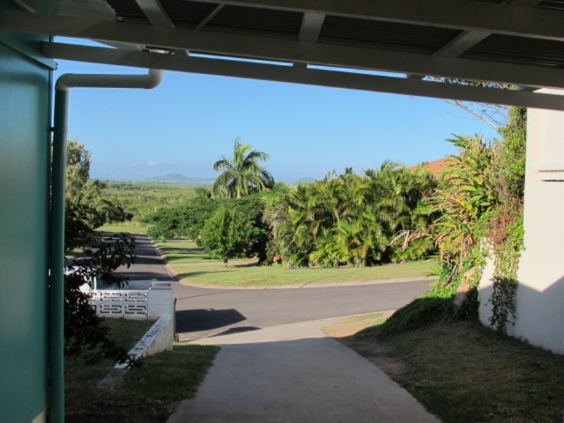 5 Avicennia Street, Bowen QLD 4805