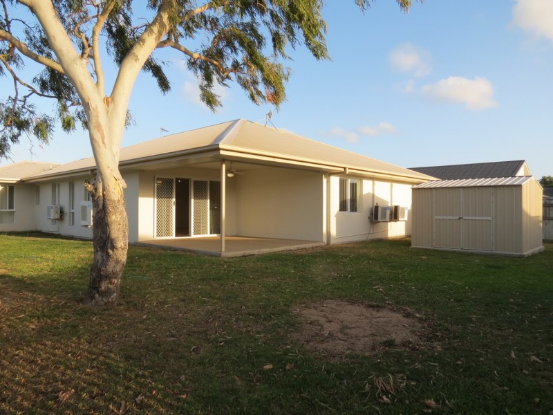 9 Cowrie Street, Bowen QLD 4805