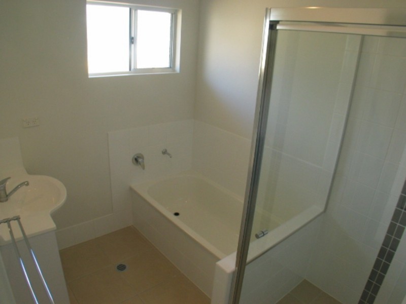 9 Cowrie Street, Bowen QLD 4805