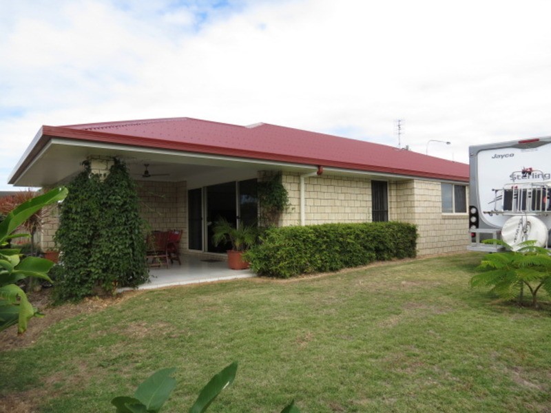 192 Queens Road, Bowen QLD 4805
