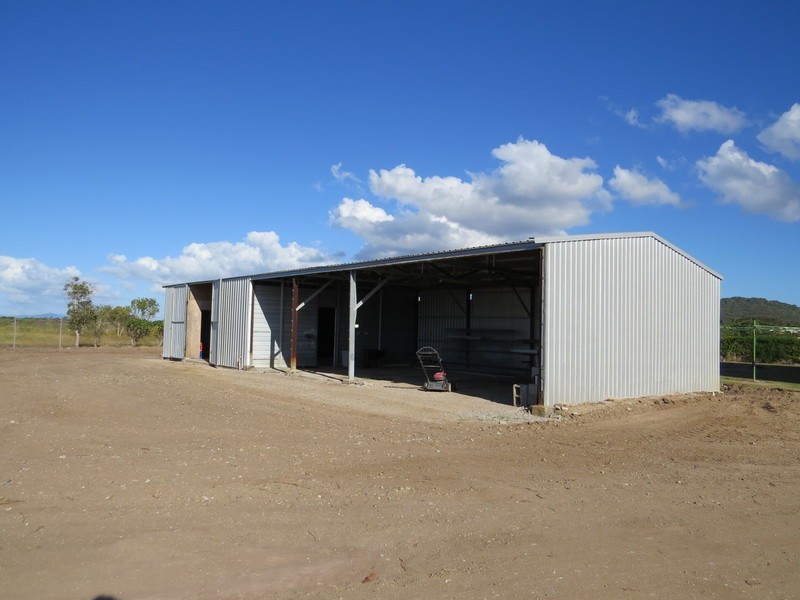 18588 Bruce Highway, Bowen QLD 4805