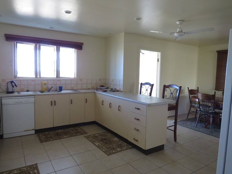 18588 Bruce Highway, Bowen QLD 4805