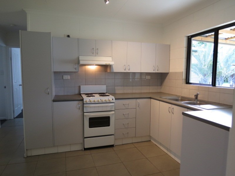 10 Field Street, Bowen QLD 4805