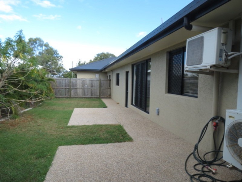 2/98a Williams Street, Bowen QLD 4805